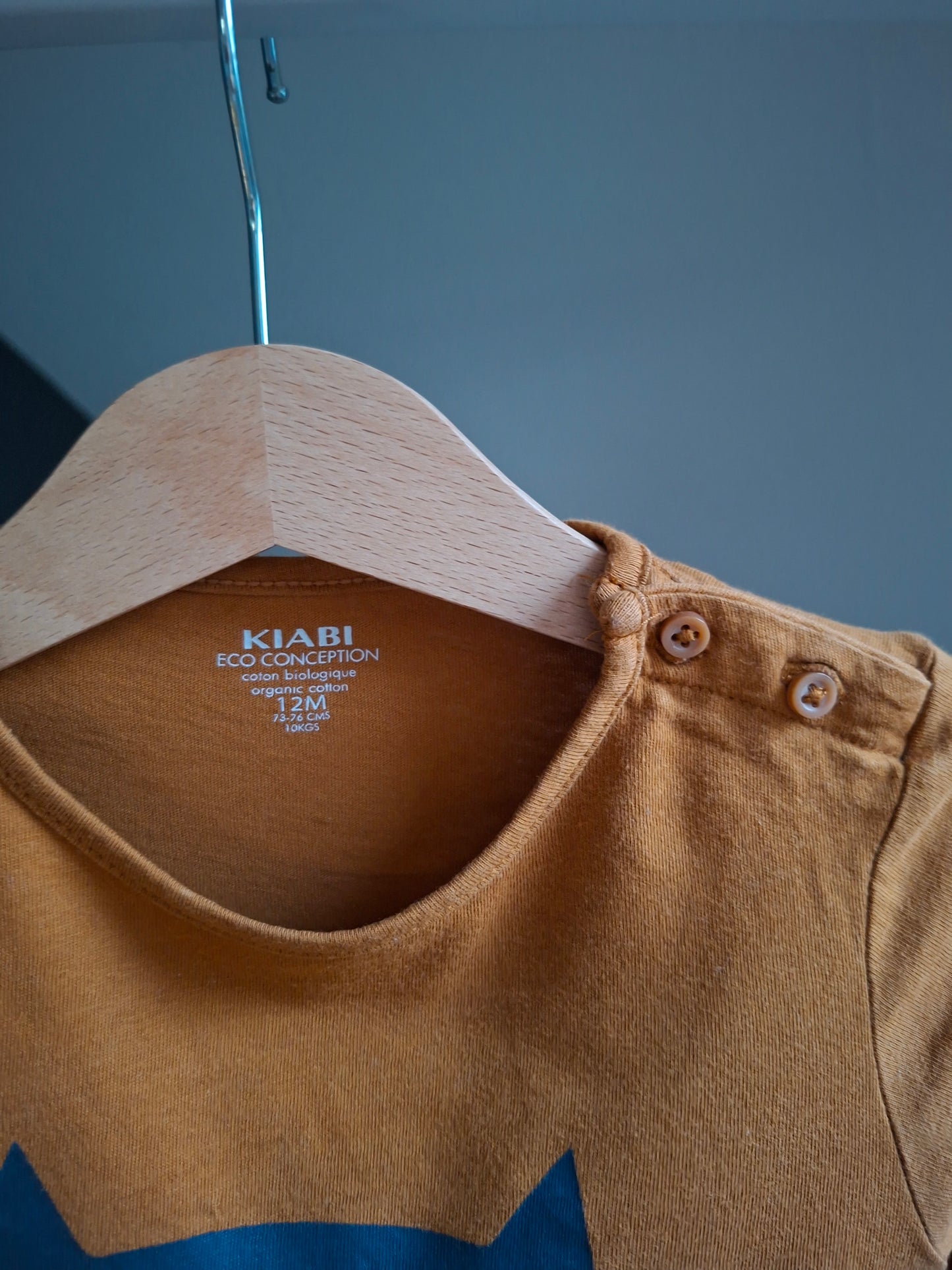 T-shirt "hello"