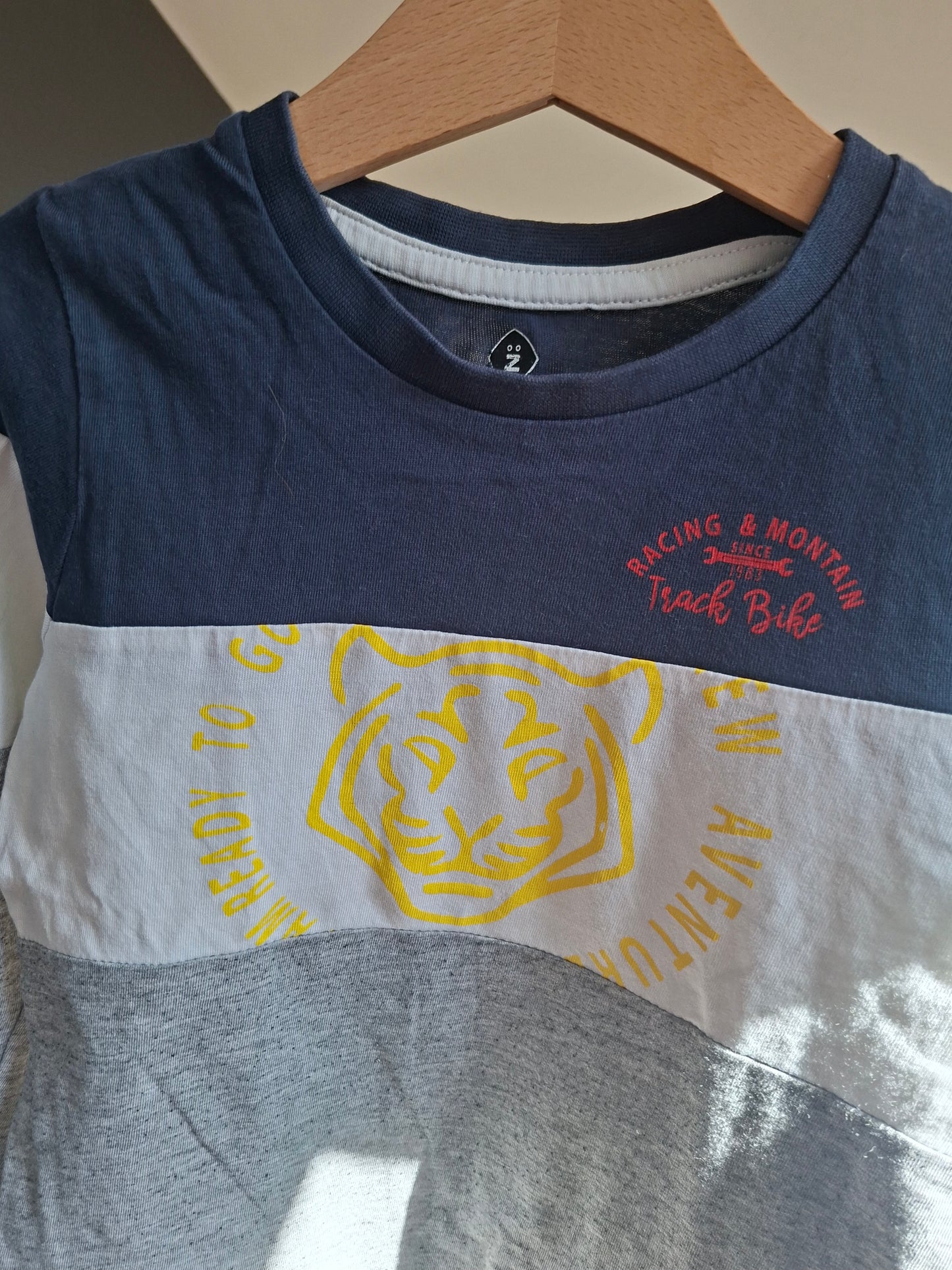 T-shirt tigre jaune