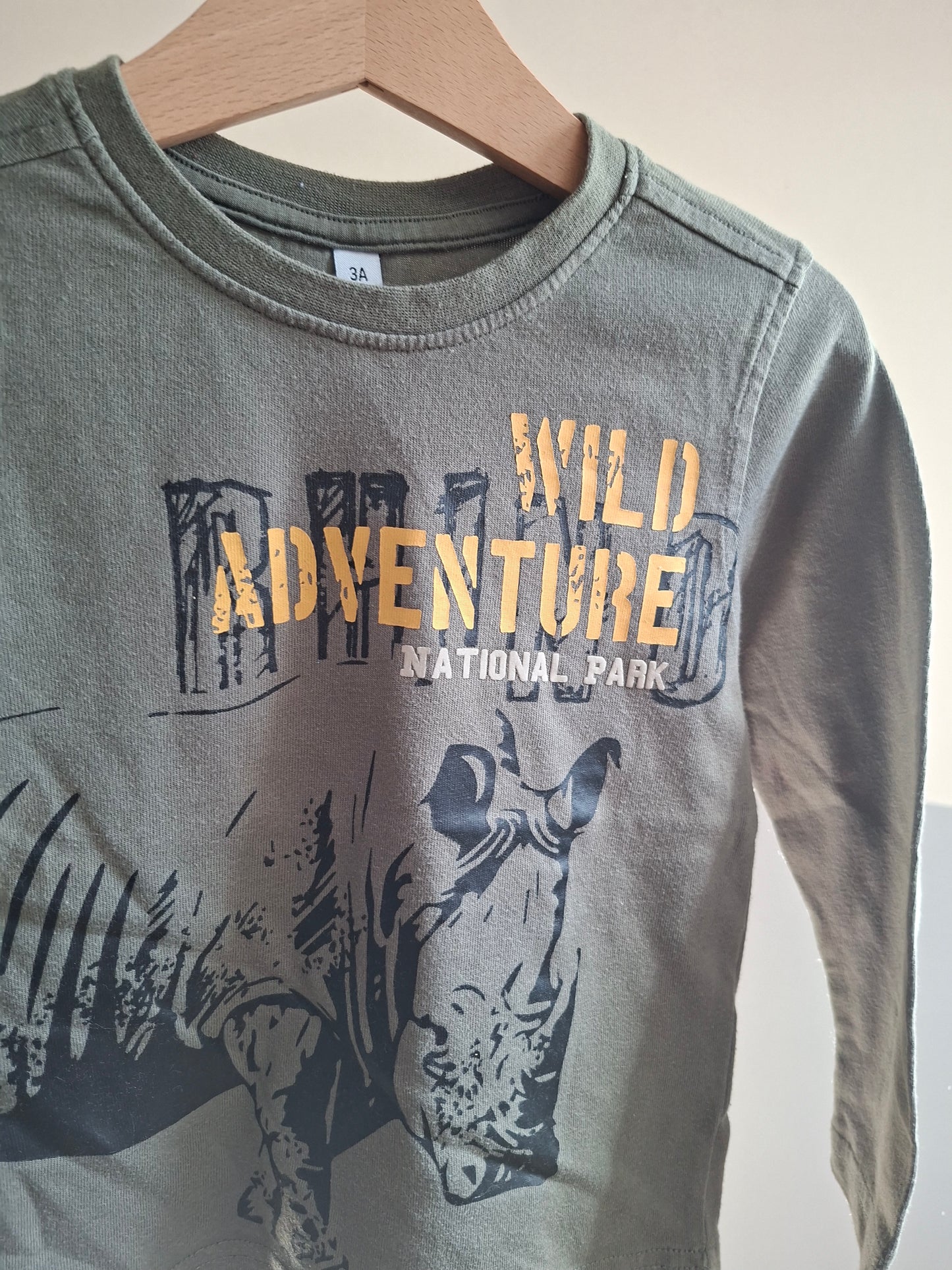 T-shirt "wild adventure"