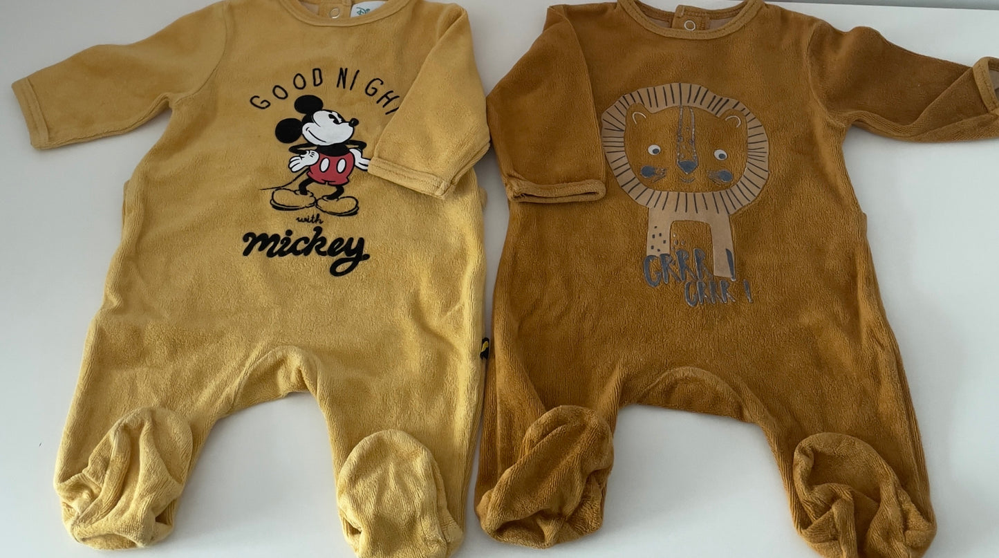 Lot 2 pyjamas 1 mois