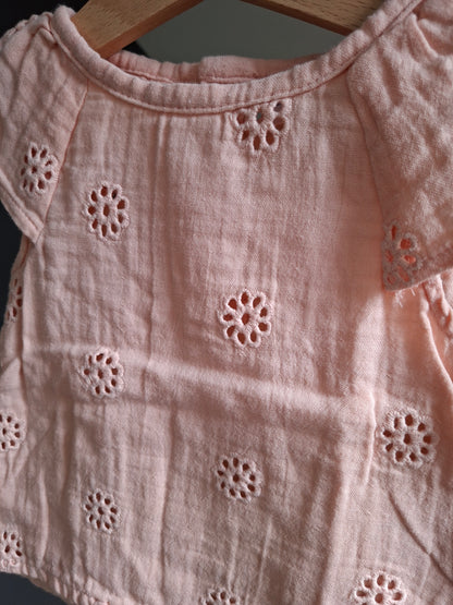 T-shirt rose dentelle