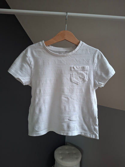T-shirt relief blanc