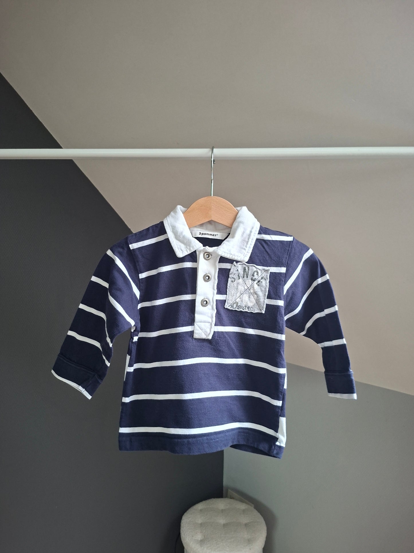 Polo rayé blanc et marine
