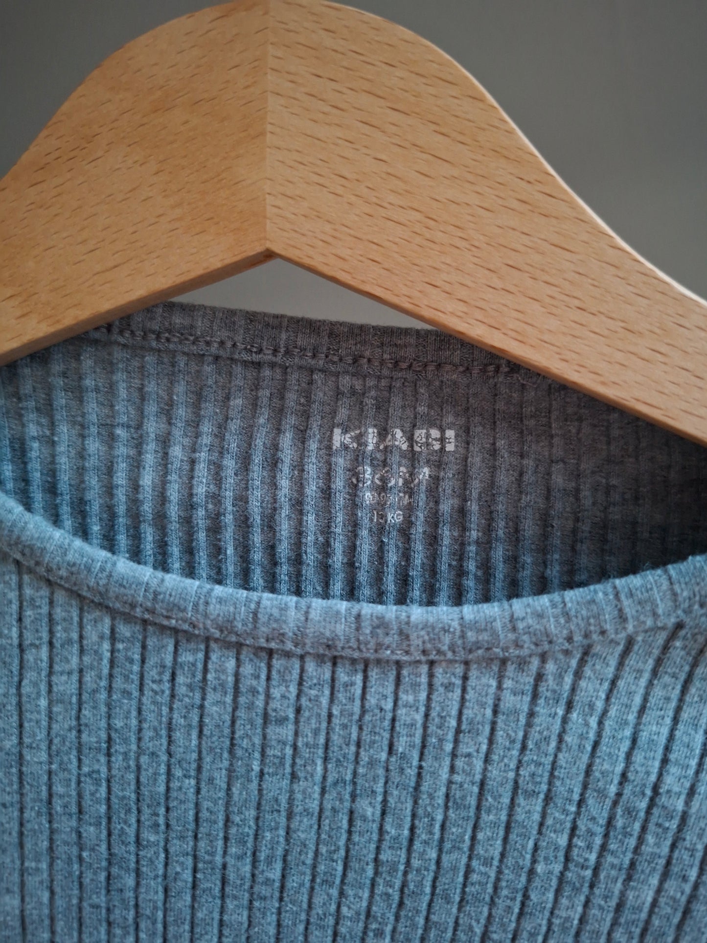T-shirt côtelé gris