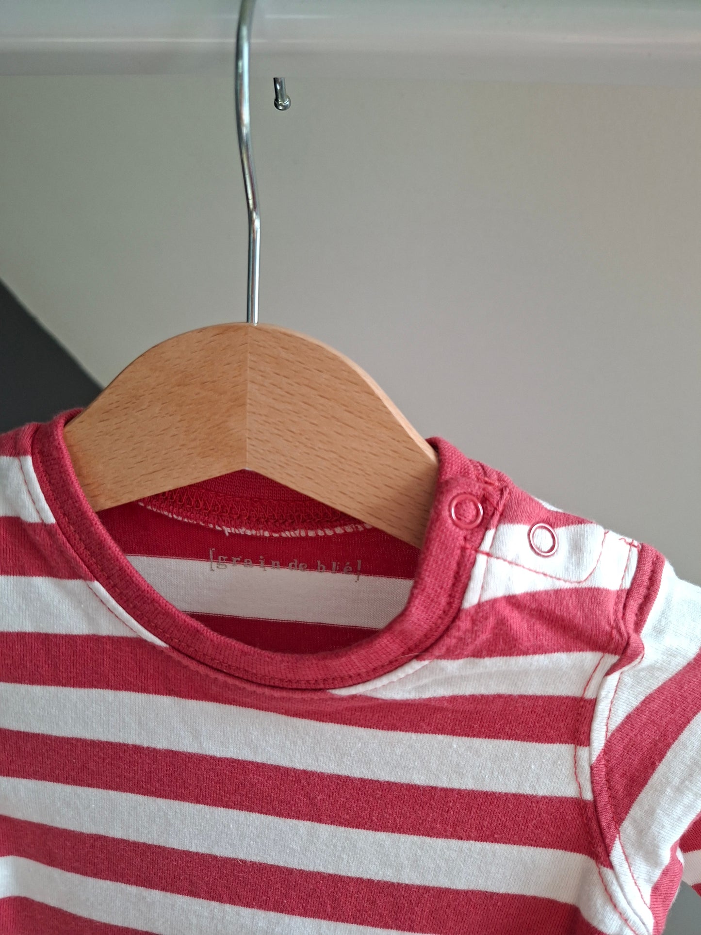 T-shirt rayé rouge et blanc