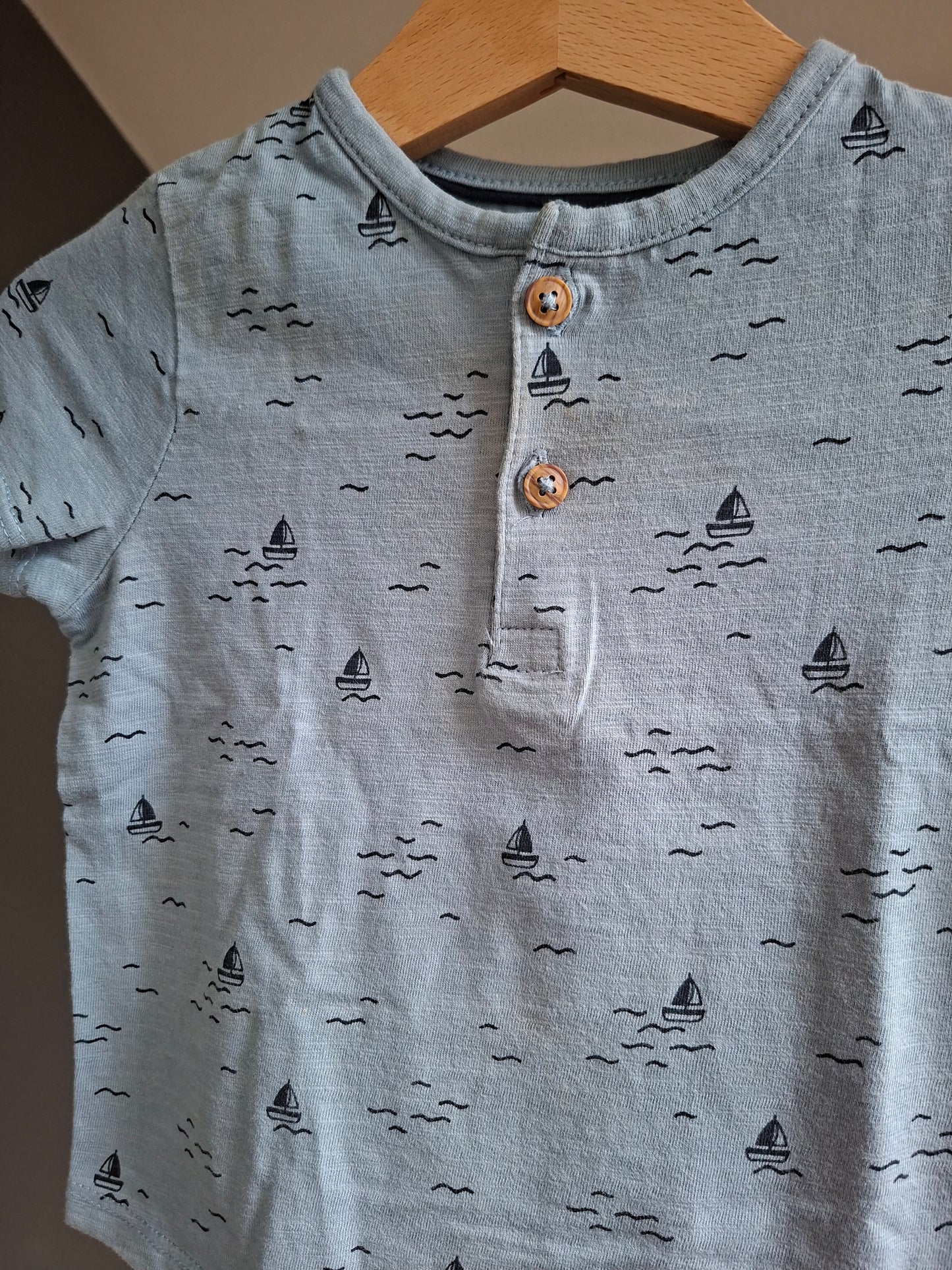 T-shirt bleu bateau