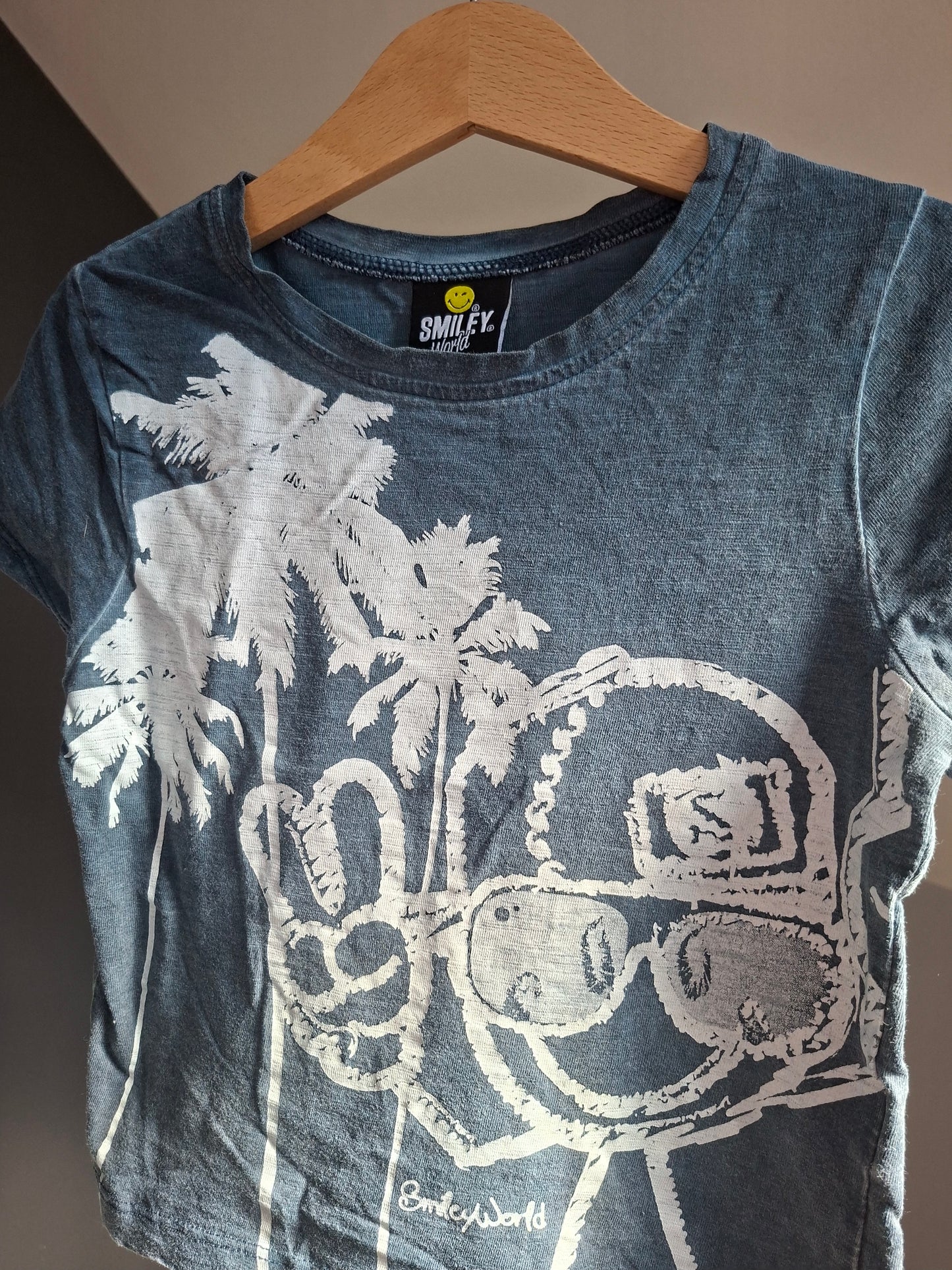 T-shirt smiley