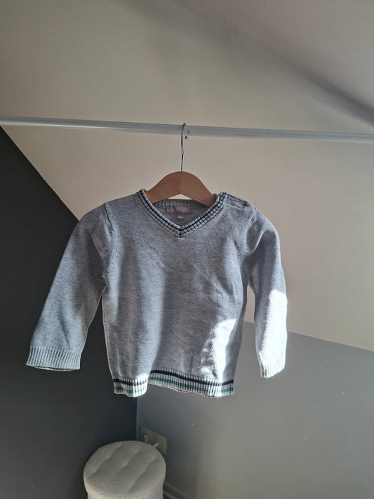 Pull gris col V 18 mois