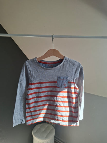 T-shirt rayé gris et orange