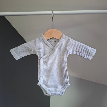 Body gris côtelé