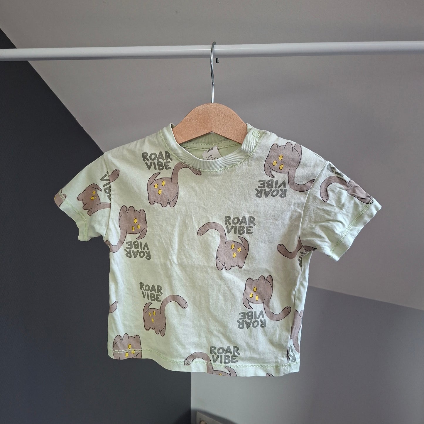 T-shirt dino