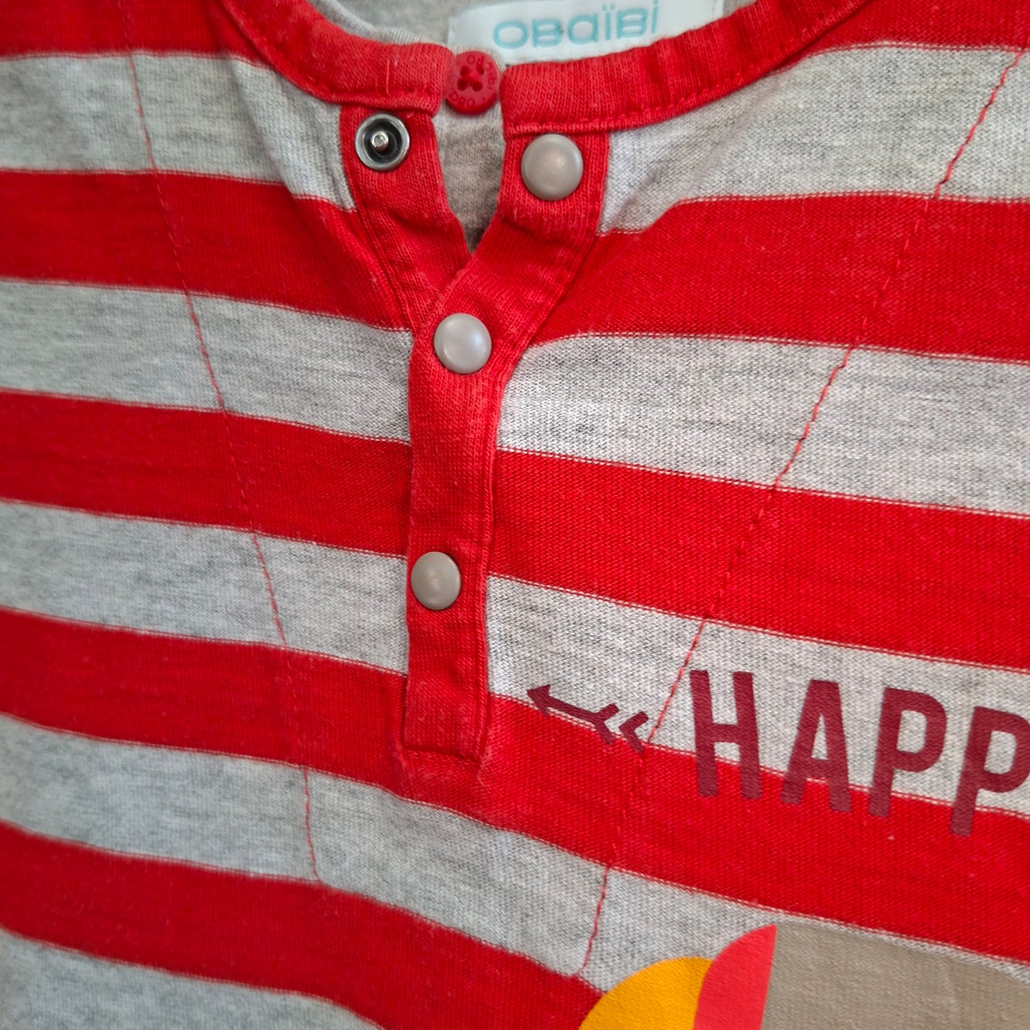 T-shirt rayé rouge et gris