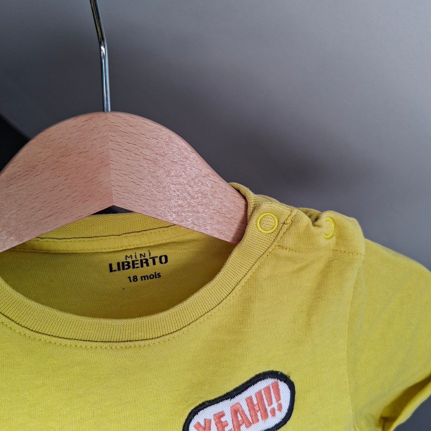 T-shirt "awesome"
