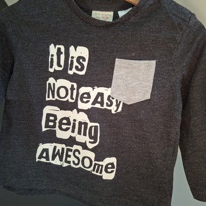 T-shirt gris " it is not easy..."