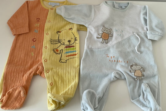 Lot 2 pyjamas 1 mois