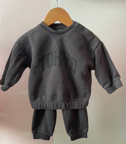 Ensemble gris 12 mois