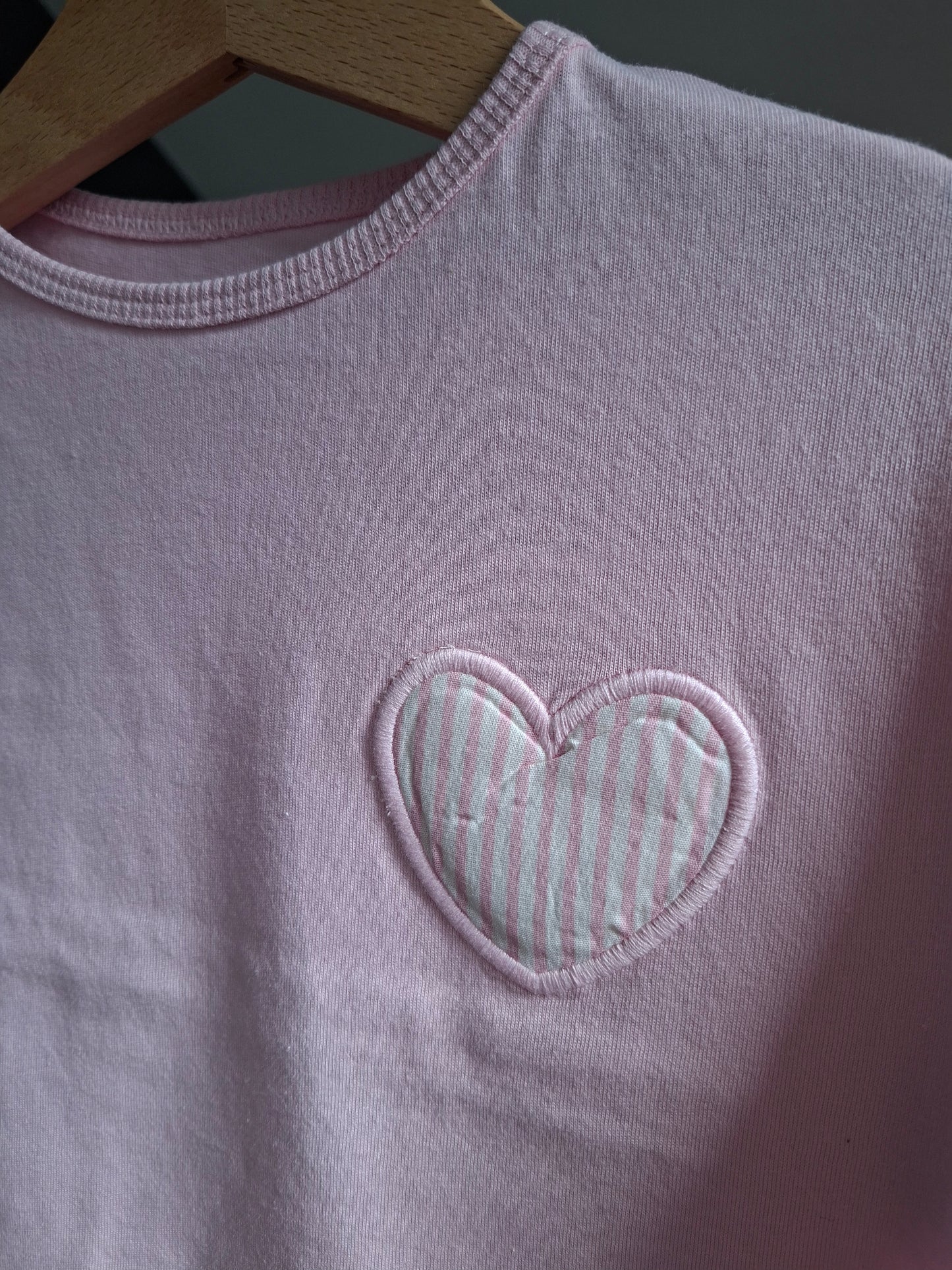 T-shirt cœur rayé