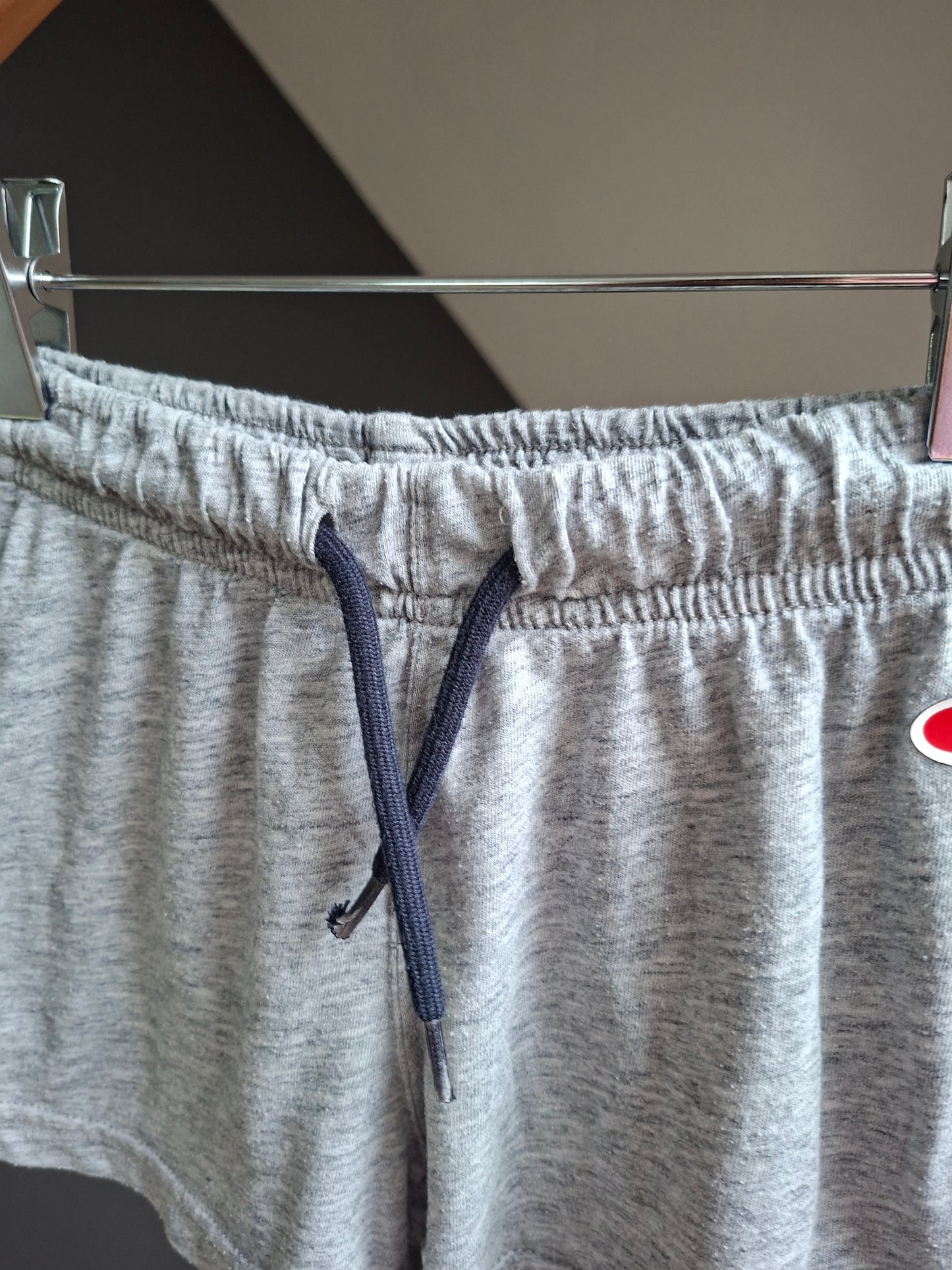 Short gris champion