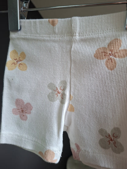 Short blanc fleuris