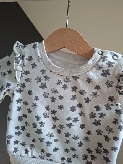 Pull blanc fleuris