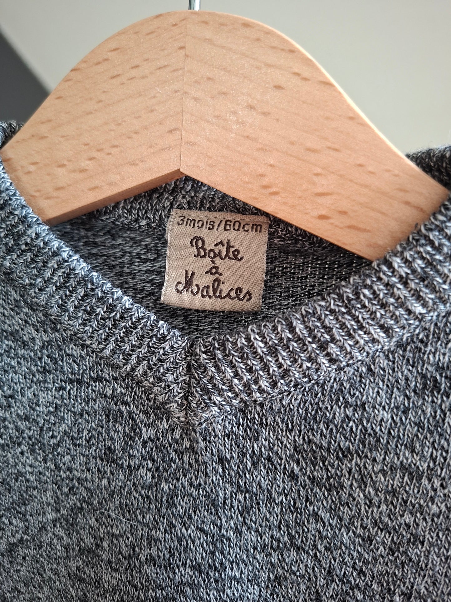 Pull gris