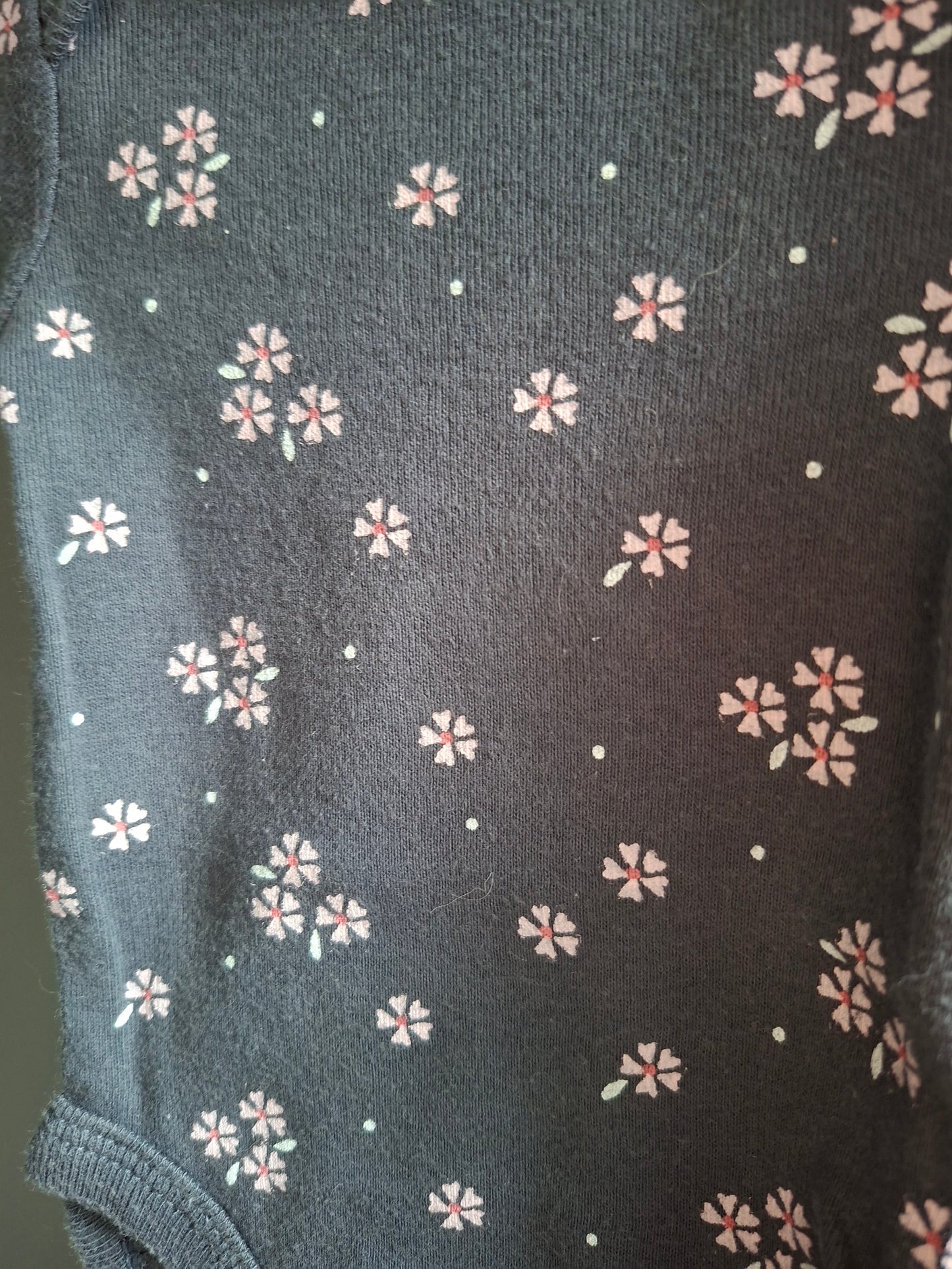 Body gris fleuris