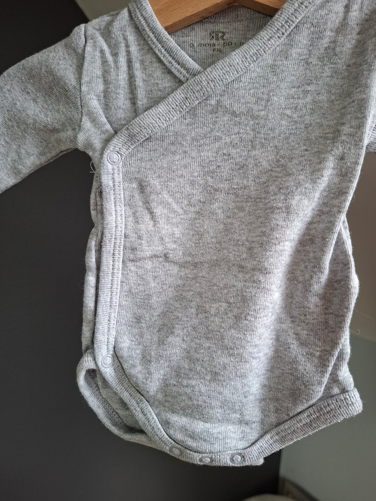 Body gris