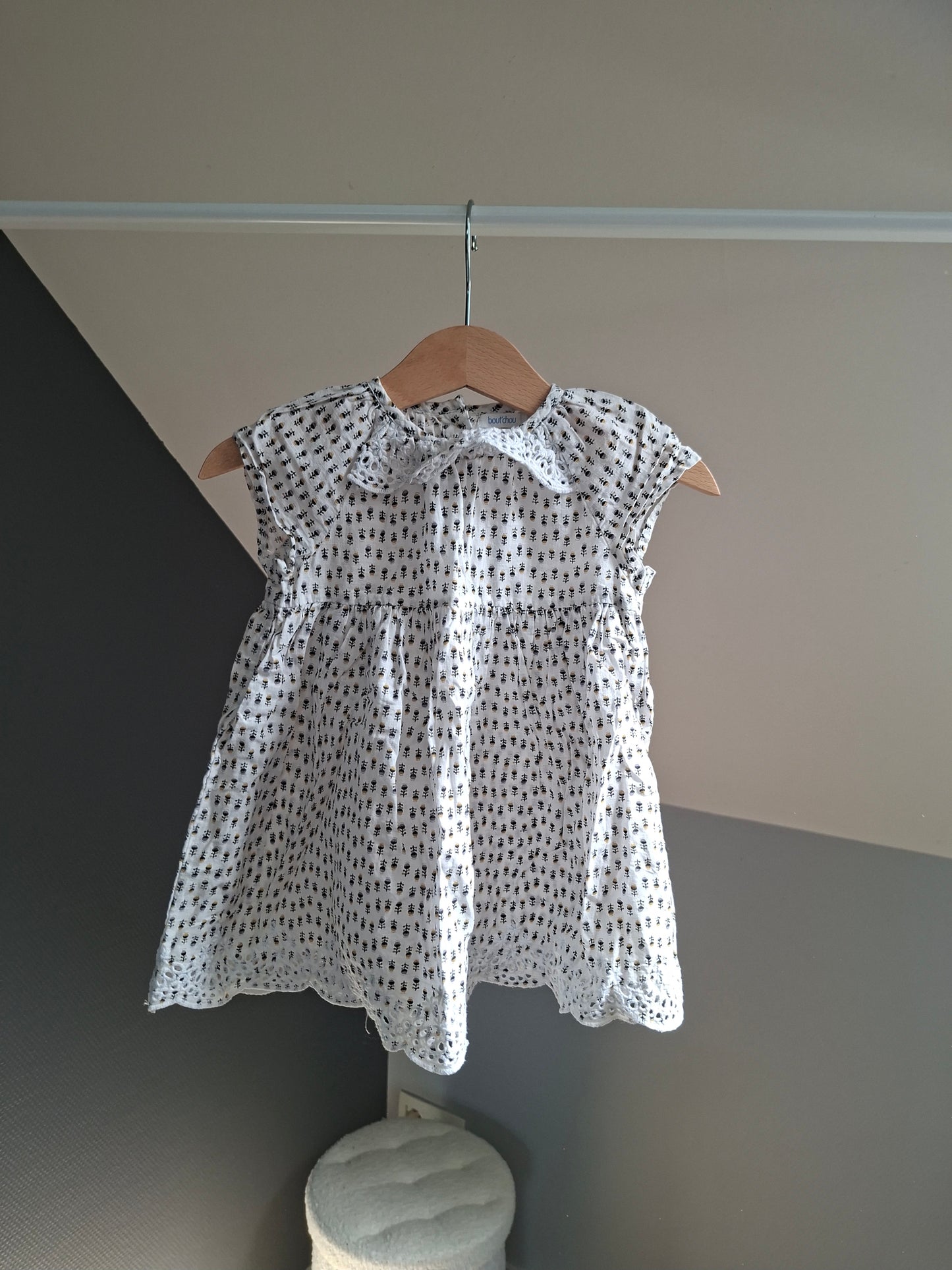 Robe blanche fleuris