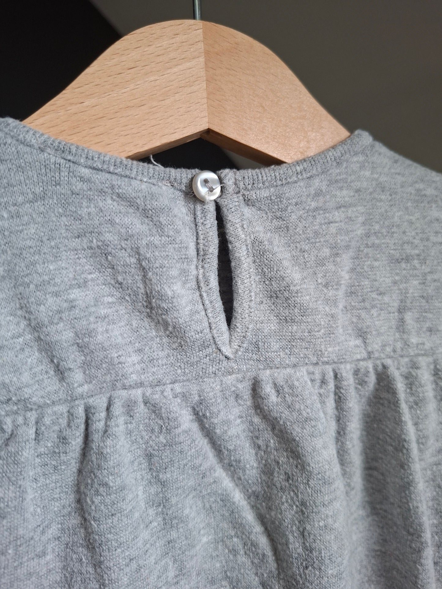 Robe grise