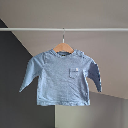 T-shirt bleu clair