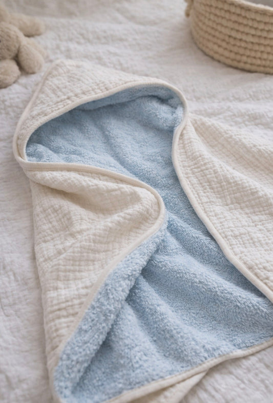 Cape de bain bleu-gaze