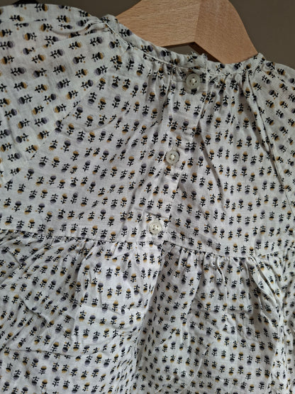 Robe blanche fleuris