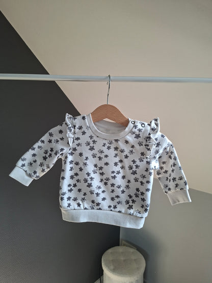 Pull blanc fleuris