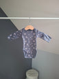 Body gris fleuris